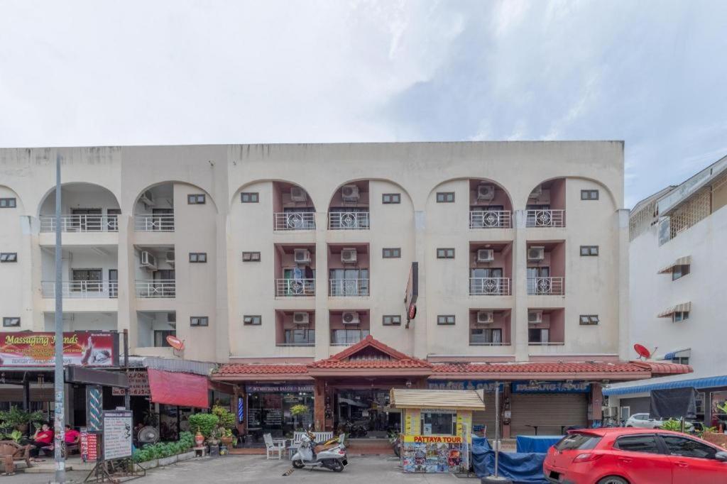 Oyo 1125 Chokdee Inn Pattaya Exterior photo